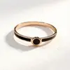 Oferta Especial Suministro Directo Nuevo Estilo Moda Europea y Americana Transfronteriza Pulsera de Acero de Titanio para Mujer Joyería de Alta Calidad que No Pierde el Color Adornos de Nácar Blanco