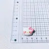 Falda de Cuadros Brillante Accesorios de Resina de Gato Hecho a Mano DIY Pegamento de Crema Funda para Teléfono Celular Joyería para Pasador Flor para Zapato Material