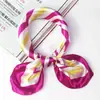 50 Lenços de Seda para Mulheres, Primavera, Verão e Outono, Finos e Modernos, Versáteis e Elegantes, Adequados para Uso Profissional, Comissárias de Bordo, Lenços Pequenos para Pescoço, Lenços de Cabeça