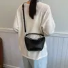 Bolso Sencillo y Elegante, Bolso de Mano Tipo Dumpling de Color Sólido Retro para Mujer, Nuevo Bolso de Hombro Casual 2025, Bolso Cruzado Versátil