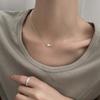 Exquisito collar de perlas minimalista para mujer 2023, nuevo diseño de nicho de celebridades en línea, cadena de clavícula, temperamento que combina con todo.