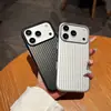 Adecuado para Iphone18Promax Maleta de Pintura de Metal Corrugado 15 Funda para Teléfono Móvil Apple 16 Botones Metálicos Rayados