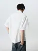 Camisa Blanca Desestructurada con Remaches para Hombre, Manga Corta, Delgada de Verano, Corte Holgado, Camisa de Protección Solar para Exteriores, Estilo Casual Americano, Manga Tres Cuartos