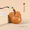 Sándalo Verde Tallado Zodiaco Pollo Colgante Llavero DIY Gallo Dorado Cadena para Teléfono Bolso Colgante de Coche Joyería Accesorios