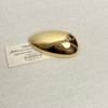 Broche con forma de huevo de gota de agua de superficie brillante de metal simple europeo y americano, accesorio de alfiler de chaqueta de traje de alta calidad de estilo frío de moda para mujer