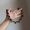¡Súper Especial! Collar Bufanda de Seda con Cuentas Marrones, Colgante de Corazón Retro, Collar Bufanda Versátil de Gama Alta de Nicho
