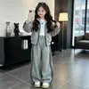 Conjunto de Ropa para Niñas Otoño 2026 Estilo Nuevo Conjunto de Dos Piezas con Top Casual Elegante y Pantalones de Pierna Ancha para Niños Mayores Primavera y Otoño Moderno