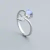 Anillo de Cola de Pez de Diamante Sirena Lágrima Zirconia Estilo Coreano Estilo Ins para Mujer Nicho Elegante Moderno Anillo de Piedra Lunar Personas de Moda