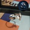 Anillo de bebé digital de anime clásico Espada de Tyrannosaurus acero galulu Plata tailandesa anillo de pareja niños y niñas al por mayor