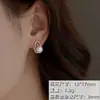 Brincos de Tarraxa com Pérolas Swarovski Personalizados Brincos de Coração com Zircônia Design de Temperamento de Luxo Leve Brinco Simples Versátil para Mulheres