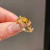 Anillo Abierto de Oro Real de 14K Electrochapado con Circonia Cuadrada y Redonda, Anillo Sencillo y Moderno para el Dedo Índice, Joyería de Lujo Ligero y de Alta Gama