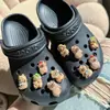 Zapatos de Cueva de Color Mágico de Dibujos Animados Accesorios Flor de Zapato Hebilla Decorativa cruzada Accesorios Hebilla de Zapato diy Hebilla de Zapato de Oso Conejo Color Mágico
