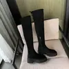Botas elásticas hasta la rodilla 2026 Otoño/Invierno Nuevo estilo Circunferencia de pantorrilla grande Botas largas Tallas grandes para mujer Suela gruesa Gamuza Antideslizantes Botas de caña alta