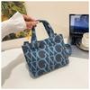 Bolsa Tote al por Mayor para Mujer Bolsa Cuadrada Pequeña Portátil de Celebridad de Internet Bolsa para Lonchera Transfronteriza de Tailandia Lona Estampado Nueva Letra Bolsa para Lonchera