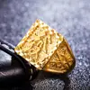 Anillo Abierto de Latón Dorado al por Mayor con la Palabra "Fuhua" para Hombres, Anillo de Oro Imitación Dorado al por Mayor para Hombres, Vendedor Ambulante