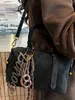 Bolso de Mano Estilo Lujo Ligero Bolso Boston para Mujer Moda de Invierno 2025 Nuevo Bolso de Hombro Cruzado de Alto Valor para Viajar