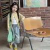 Ropa infantil para niñas con botones coloridos, adecuada para habitaciones con aire acondicionado y uso al aire libre, camisa de protección solar tejida de lino de bambú suave y ligera, estilo coreano