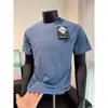 Camiseta Fitness de Seda Gelada Elástica de Secagem Rápida com Manga Curta para Homens no Verão Marca Tendência Estilo Americano Mostra Músculos Gola Redonda Manga Meia