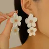 Moda Europeia e Americana Elegante Conjunto de Joias com Colar e Brincos de Pingente de Flor de Liga para Mulheres, Brincos de Moda Estilosos e de Alta Qualidade