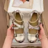 Sapatos femininos Mary Jane de salto alto estilosos e robustos, corte baixo, modelo novo 2026, versáteis e retrô, para combinar com vestidos, sapatos de couro super fofos