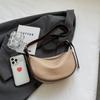 Bolsa de Bolinho Feminina de Primavera Ponto Boutique Bolsa de Ombro Bolsa Transversal Pu Nova Bolsa Francesa Feminina Bolsa Plissada Retrô