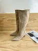 Botas de salto alto de camurça com bico fino, estilo europeu e americano, versáteis, nas cores preto, damasco e café, estilo coreano, adequadas para adultos, coleção de primavera
