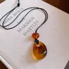 Collar de Agua de Acrílico Degradado con Cuerda de Cera Transfronterizo Europeo y Americano, Cadena para Suéter de Lujo Ligero de Gama Alta, Accesorio de Cuello Retro Moderno y Único