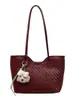 Bolso bandolera tejido para mujer de nueva importación, gran capacidad, color liso, versátil y elegante bolso de hombro tipo tote para el trabajo