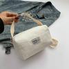 Nova Bolsa de Ombro Fashion Verão 2024 Feminina de Mão Axila Lona Casual Casual Bolsa de Maquiagem Bolsa Quadrada Pequena