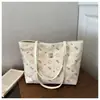 Bolsa Tote Casual, Estilosa, Fofa, Estampada, de Grande Capacidade para Mulheres, Versátil, Moderna, Bolsa de Ombro de Alta Qualidade para o Dia a Dia
