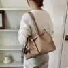 Bolsa Tote Retrô de Luxo Feminina 2026 Nova Tendência Moda Grande Capacidade Bolsa para o Dia a Dia Ombro Mão