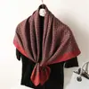 Bufanda de Seda Estampada Retro Simple para Mujer Estilo Europeo y Americano Bufanda Cuadrada Grande Chal para Primavera y Otoño Pañuelo para la Cabeza Bufanda Fina de Sarga