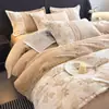Juego de cuatro piezas de terciopelo de leche con relieve estilo francés para otoño e invierno, ropa de cama de terciopelo engrosado con jacquard floral en relieve vintage