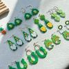 Calle popular transfronteriza. Pendientes verdes del Día de San Patricio, diseño de nicho, pendientes de temperamento de mujer de alta calidad, venta al por mayor