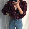 Camisa Feminina Loose-Fitting com Mangas Três Quartos, Design Retro de Coração com Decote em V Pequeno, 2026 Coreia