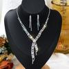 Juego de Collar y Aretes Transfronterizo Europeo y Americano para Novia Boda Simple Combinable Precioso Lujo Ligero Cadena Grabada Juego de Pedrería