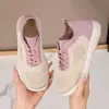 Nuevos Zapatos Casuales de Malla Transpirable Flyknit para Mujer Verano 2026 Tenis Suela Suave Planos Cómodos Zapatos para Mamá