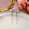 Aretes de Zirconia Rosa Dulce con Forma de Corazón y Aguja Plateada, Aretes de Cadena Asimétricos con Diseño de Mariposa y Oso para Mujer