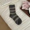 Calcetines Rayados Estilo Coreano Calcetines de Media Pantorrilla para Mujer Primavera y Otoño Casual Deportes Simple Estilo Japonés Calcetines Largos Sueltos