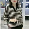 Camiseta polo de manga comprida feminina primavera e outono temperamento fashion listrada mãe solta versátil cobre a barriga base casual
