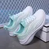 Zapatos Deportivos Transpirables de Punto Volador Antideslizantes para Mujer de Verano, Zapatos Casuales para Correr Ultra Ligeros Amortiguadores de Suela Suave de Primavera y Verano, Zapatos para Mujer de Comercio Exterior