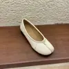 Zapatos planos de estilo coreano para mujer, punta cuadrada, plisados, con hendidura en la punta, poco profundos, modelo nuevo Otoño e Invierno 2026, tacón grueso, cuero suave, zapatos para el trabajo