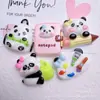 Panda de Dibujo Animado Pizarra Mochila Escolar Pegamento de Crema DIY Pasador Diadema Funda para Teléfono Móvil Flor para Zapatos Imán para Refrigerador Accesorios de Resina