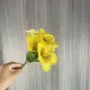 Flor Artificial Ramo de 5 Cabezas de Tulipanes Impresión 3D Tela Mate Decoración de Pared de Flores para Hogar Boda Juego de Flores Artificiales Venta al por Mayor