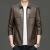 Chaqueta de Cuero para Hombre Similar al Estilo de Lei Baolao, Versión Delgada Primavera y Otoño 2025, Abrigo de Cuero Casual para Padres de Mediana Edad con Múltiples Bolsillos