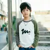 Camiseta de Manga Longa com Estampa de Animal Cartoon para Meninos da Primavera e Outono Novo Estilo para Crianças Pequenas e Médias Algodão Lycra Camiseta Básica de Gola Redonda para Crianças