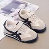 Zapatos Casuales Versátiles de Moda para Niñas 2026 Primavera/Verano Nuevas Zapatillas de Suela Suave para Niños Zapatos Casuales Cómodos para Niños Mayores