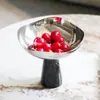 Plato de Frutas Asimétrico de Metal con Base de Mármol de Lujo Ligero, Adornos para Hotel, Club, Nuevo Estilo Chino, Snack, Frutero