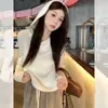 Suéter básico casual blanco para mujer, nuevo estilo otoño e invierno 2025, top de punto con capucha, jersey versátil