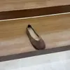 Primer Encuentro con la Temporada: Zapatos Planos Retro de Gamuza para Mujer, Versátiles, Cómodos, Mocasines Slip-On de Suela Suave